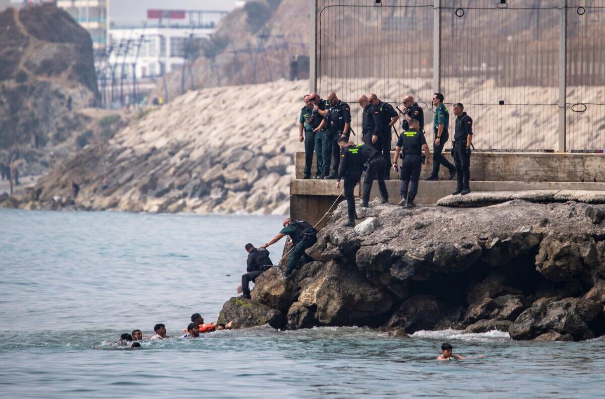  Ceuta border crisis: Spain deploys military after thousands of migrants cross from Morocco, at least 9 dead