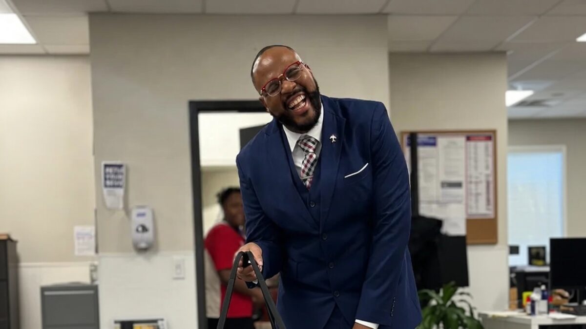 Southwest Airlines flight attendant Lorenzo Thompson detained by ICE
