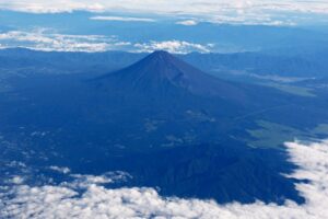 7-year-old boy left alone on Mount Fuji. Reuters