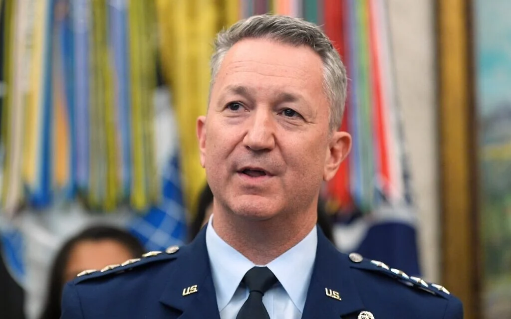  Dan Caine reportedly wants out of Iran War as Trump’s top General warns more strikes may not work