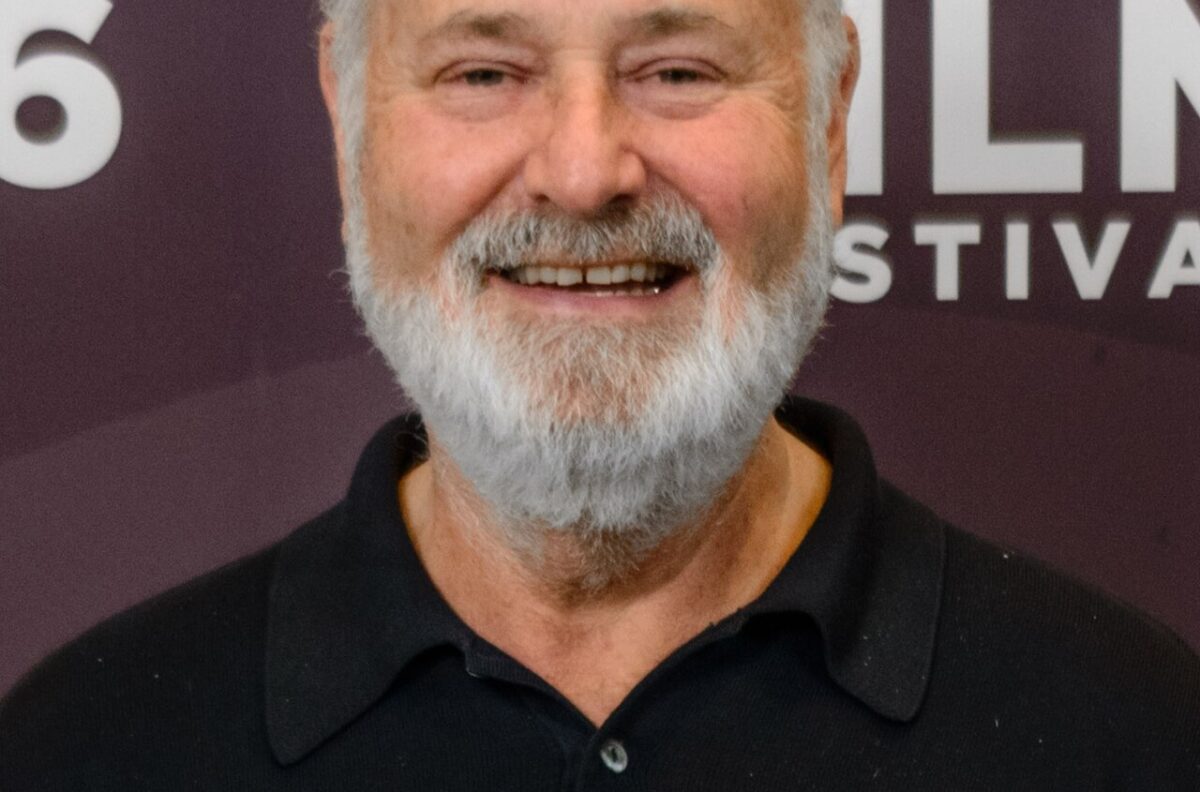  Rob Reiner’s Emmy Win Came With a Standing Ovation He Never Saw
