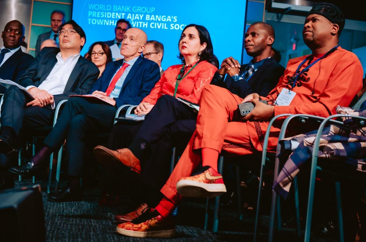 The Walking Billboard Goes to Bangkok: Why the World Bank Meetings Are My Cup of Tea (Zobo, Please)
